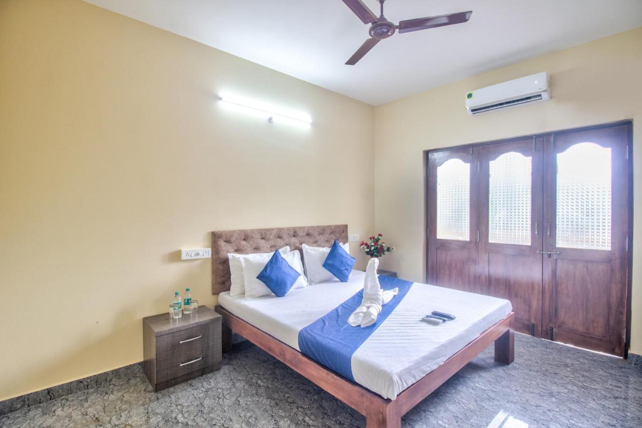 Renuka Holiday Inn Calangute Kültér fotó